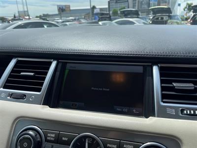 2010 Land Rover Range Rover - Thumbnail