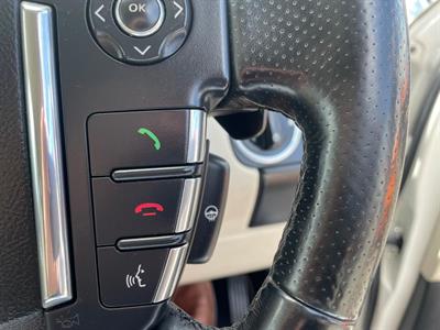2010 Land Rover Range Rover - Thumbnail