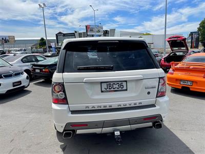 2010 Land Rover Range Rover - Thumbnail