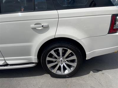 2010 Land Rover Range Rover - Thumbnail