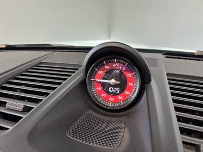 2022 Porsche 911 - Thumbnail