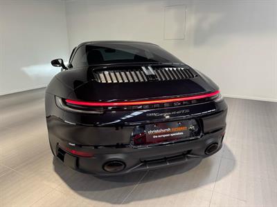 2022 Porsche 911 - Thumbnail