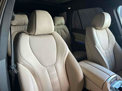 2022 BMW X5 - Thumbnail