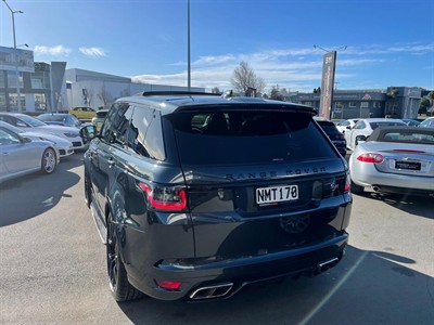 2018 Land Rover Range Rover - Thumbnail