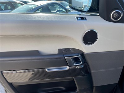 2018 Land Rover Range Rover - Thumbnail