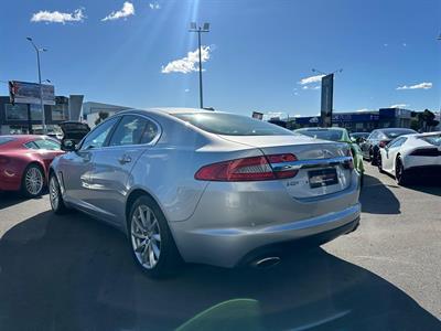 2012 Jaguar XF - Thumbnail