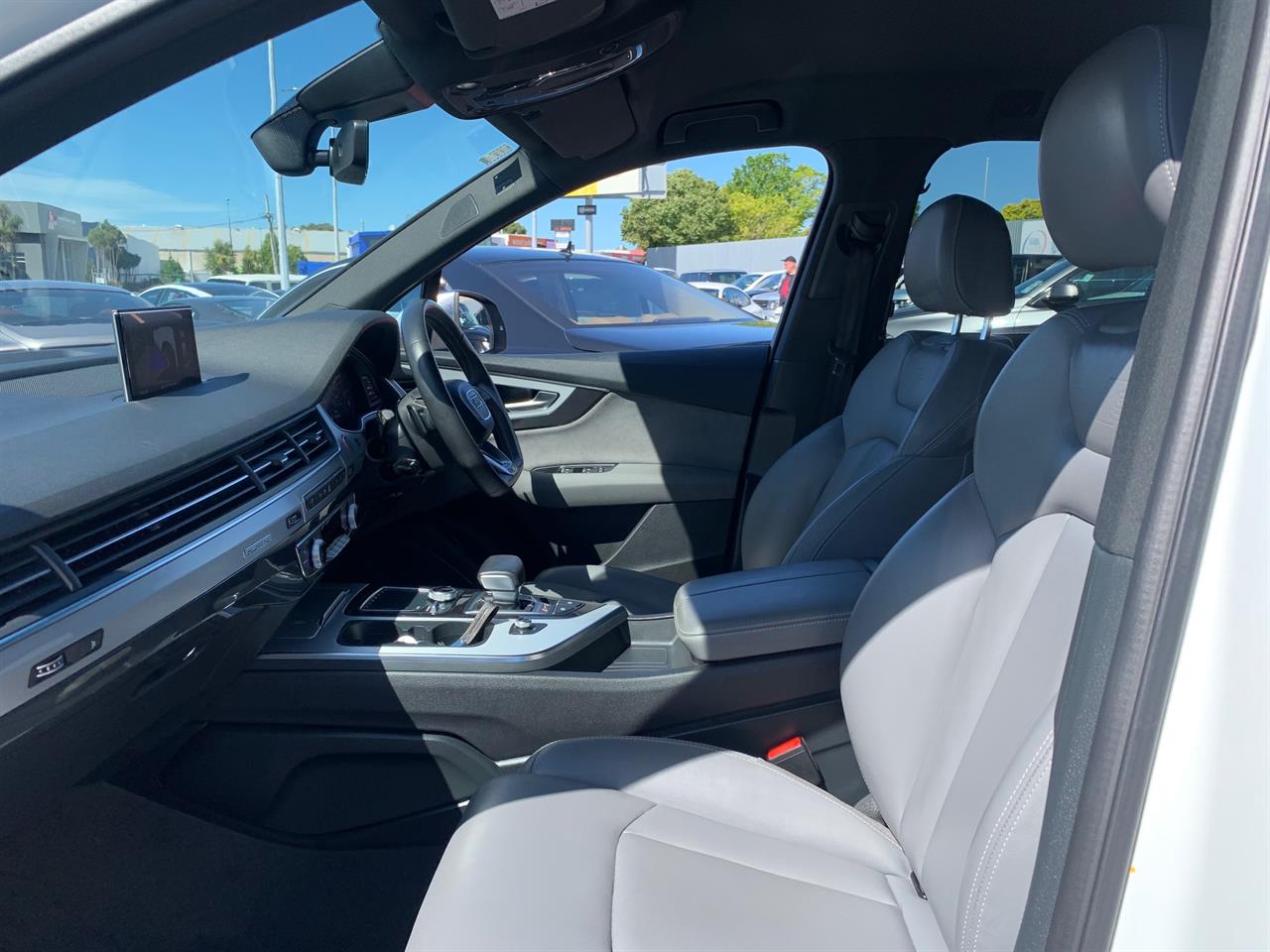 2017 Audi SQ7