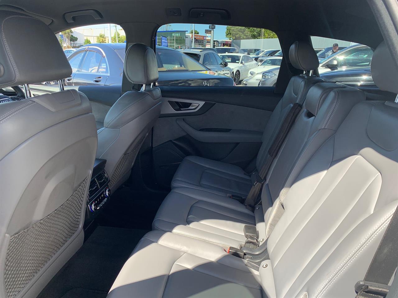 2017 Audi SQ7
