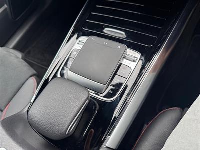 2019 Mercedes-Benz B 180 - Thumbnail