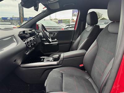 2019 Mercedes-Benz B 180 - Thumbnail