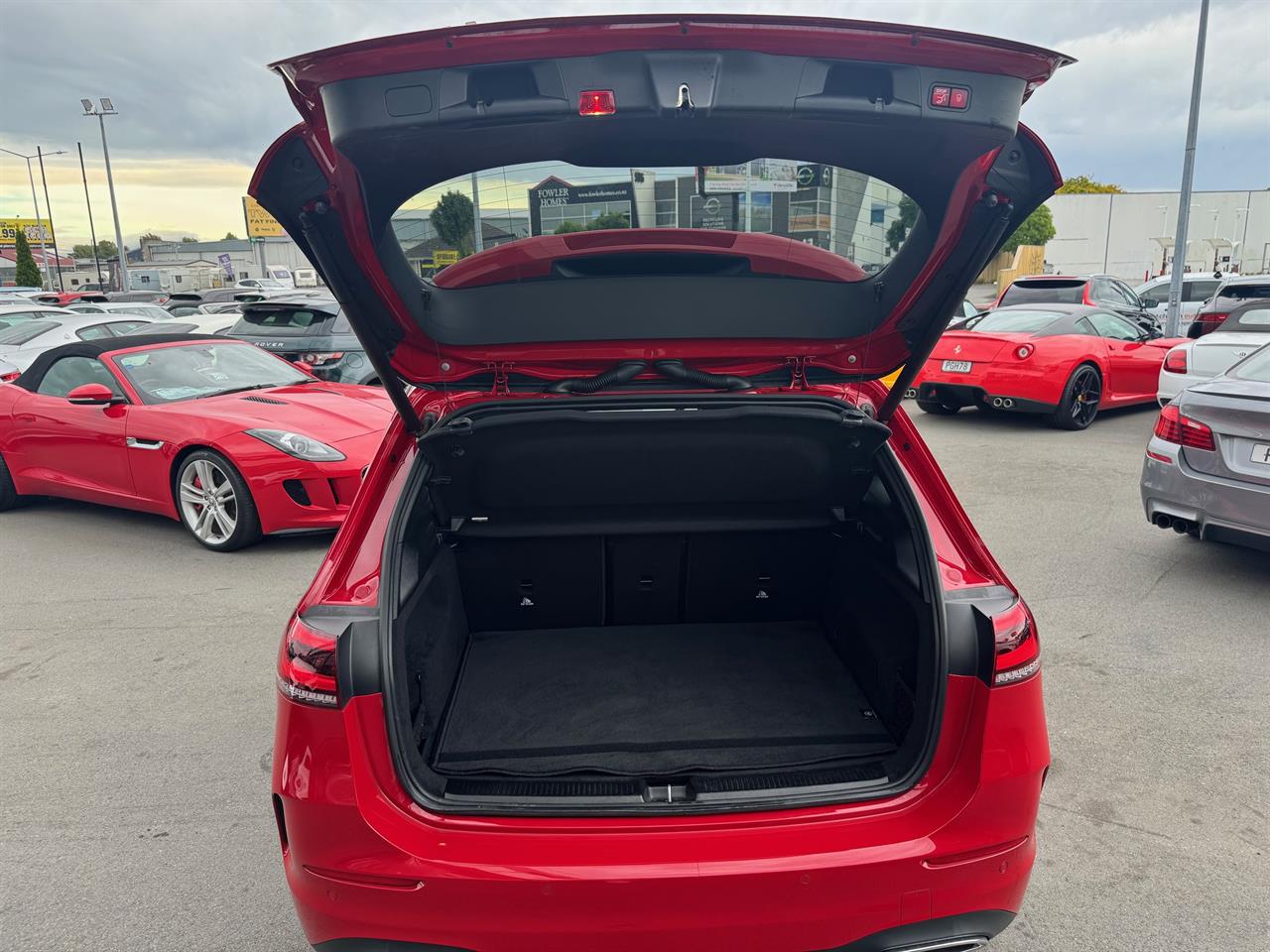 2019 Mercedes-Benz B 180