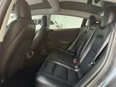 2019 Tesla Model 3 - Thumbnail