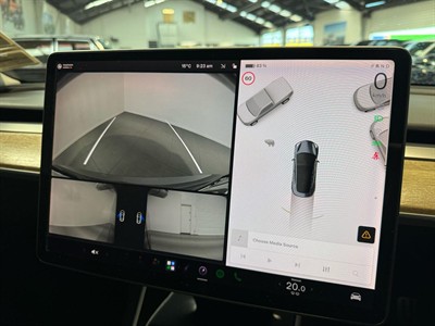 2019 Tesla Model 3 - Thumbnail