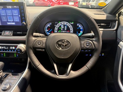 2021 Toyota Rav4 - Thumbnail