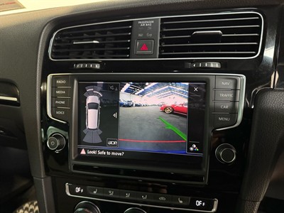 2015 Volkswagen Golf - Thumbnail