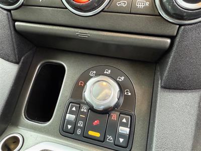 2010 Land Rover Discovery - Thumbnail