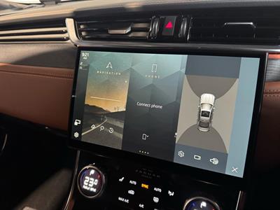 2022 Jaguar XF - Thumbnail