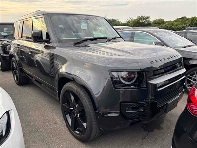 2022 Land Rover Defender - Thumbnail