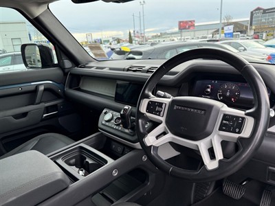 2020 Land Rover Defender - Thumbnail