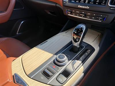 2017 Maserati Levante - Thumbnail