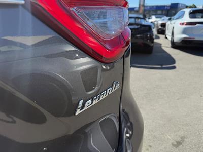 2017 Maserati Levante - Thumbnail