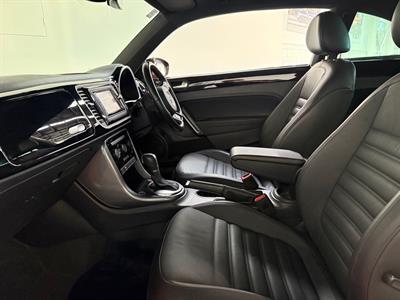 2019 Volkswagen Beetle - Thumbnail