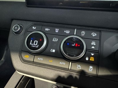 2023 Land Rover Defender - Thumbnail