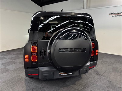 2023 Land Rover Defender - Thumbnail