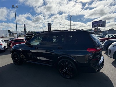 2019 BMW X7 - Thumbnail