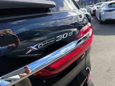2019 BMW X7 - Thumbnail