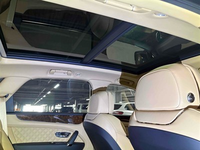 2017 Bentley Bentayga - Thumbnail