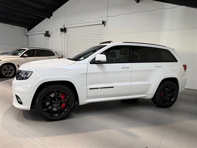 2017 Jeep Grand Cherokee - Thumbnail