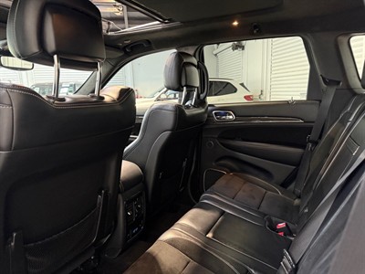 2017 Jeep Grand Cherokee - Thumbnail