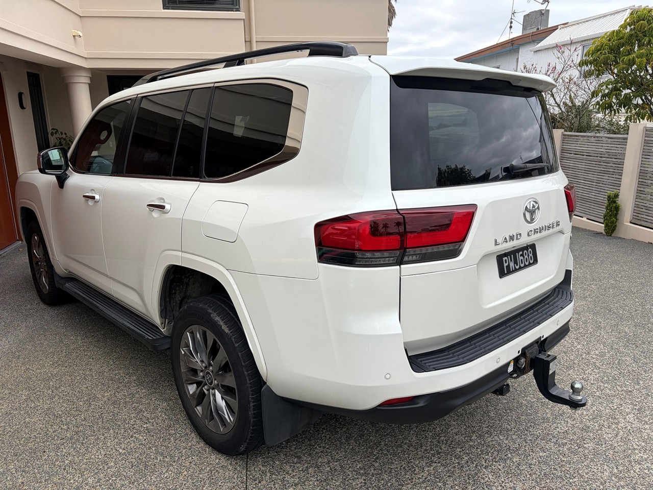 2023 Toyota Land Cruiser