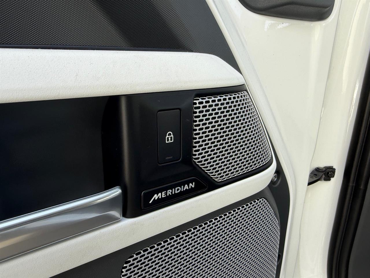 2022 Land Rover Defender
